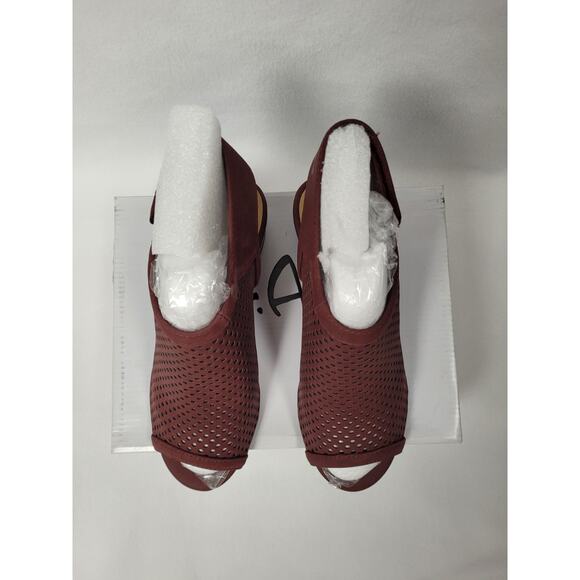 J. Adams Womens Maddie Booties Peep Toe Low Block Heel Hook & Loop Strap Size 6 - Picture 7 of 8